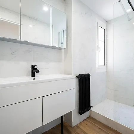 F4, 3 Chambres, 76 M2 Daire Nice